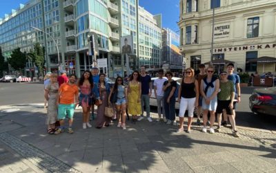 Why should you join a Tour Guides Association in Berlin?
